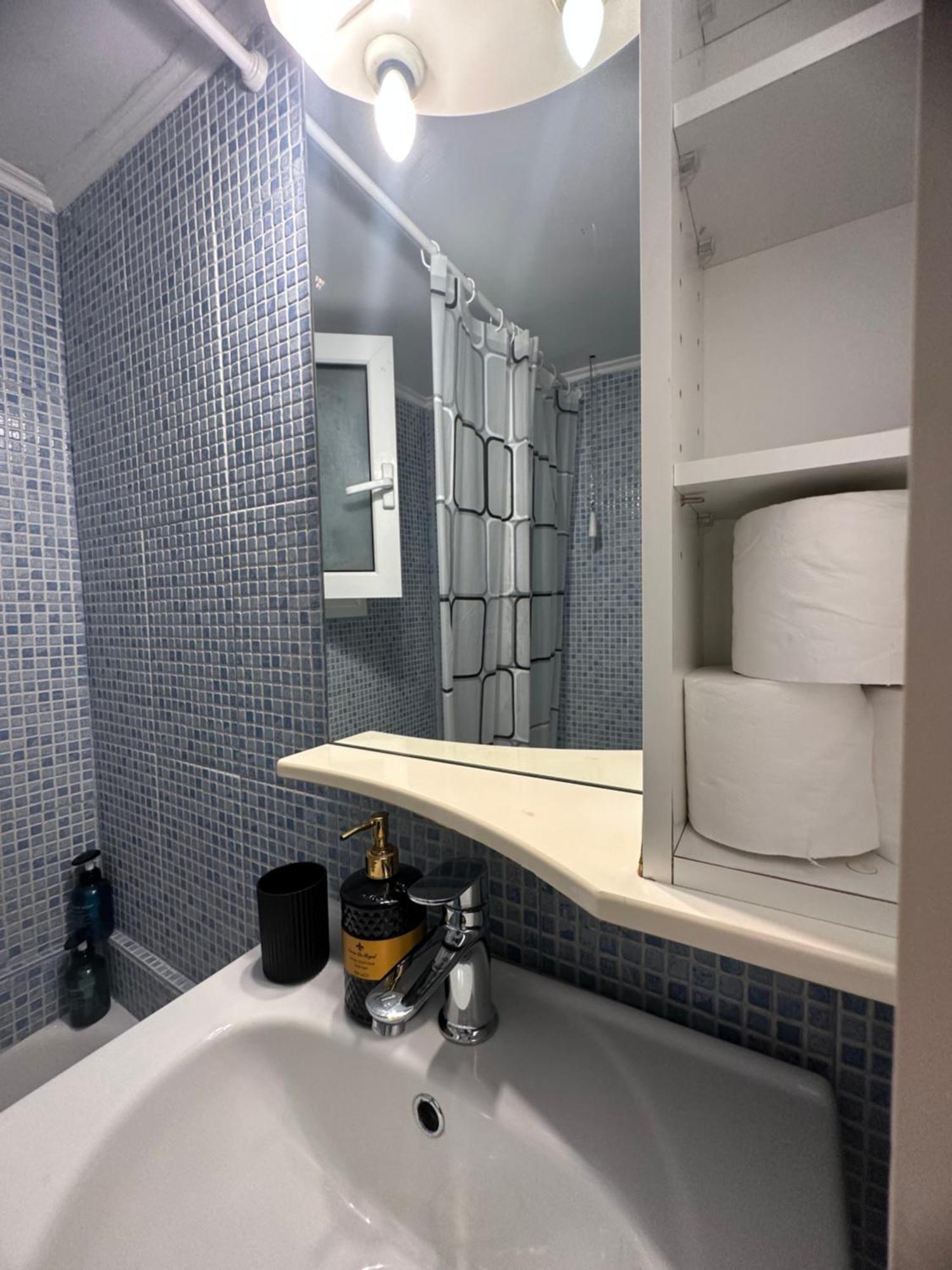 Modern & Minimal Athens Apartment מראה חיצוני תמונה